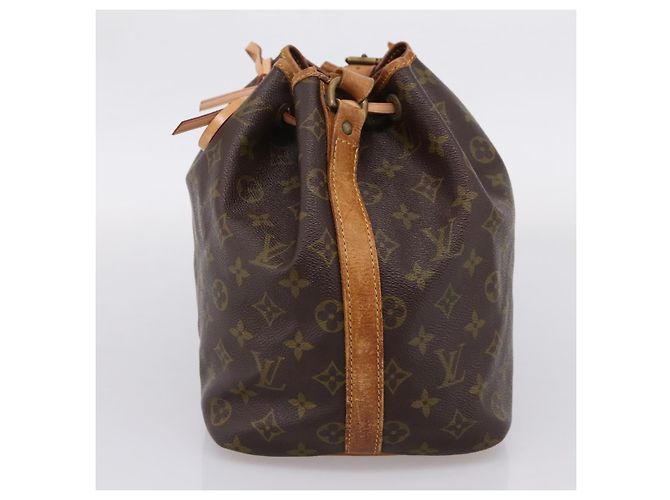 LOUIS VUITTON Monogram Petit Noe Shoulder Bag M42226 LV - vista 4