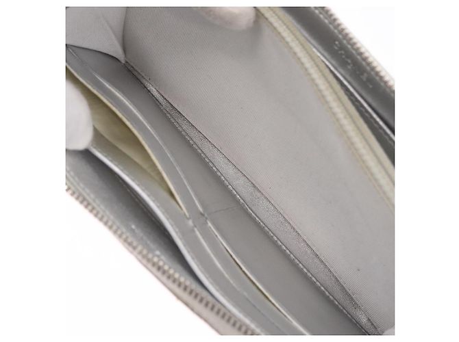 CHANEL Cartera Larga Matelassé de Piel de Cordero Silver CC - vista 20