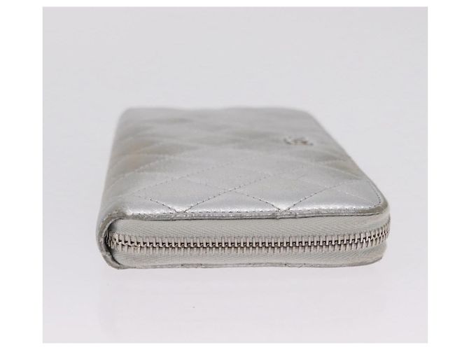 CHANEL Cartera Larga Matelassé de Piel de Cordero Silver CC - vista 5