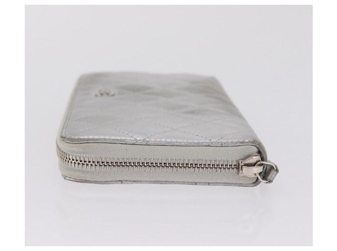 CHANEL Cartera Larga Matelassé de Piel de Cordero Silver CC - vista 7