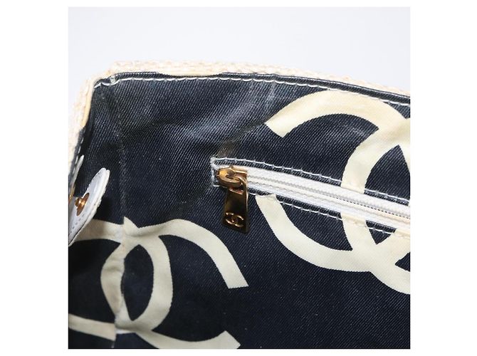 CHANEL Chain Tote Bag Canvas White Gold CC - vista 24