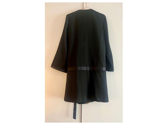 Vanessa Seward schwarzes Kleid - Ansicht 2