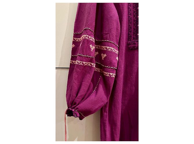 Antik Batik Vestido largo de algodón violeta con bordados étnicos - vista 3