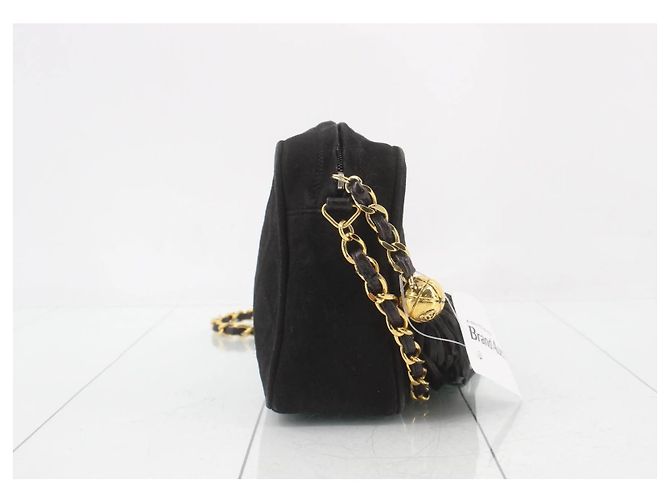 Borsa a tracolla Chanel in camoscio nero con catena dorata - vista 2