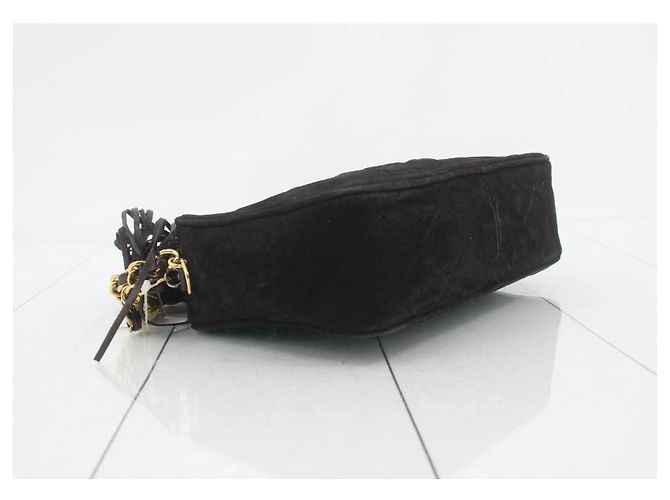 Borsa a tracolla Chanel in camoscio nero con catena dorata - vista 3