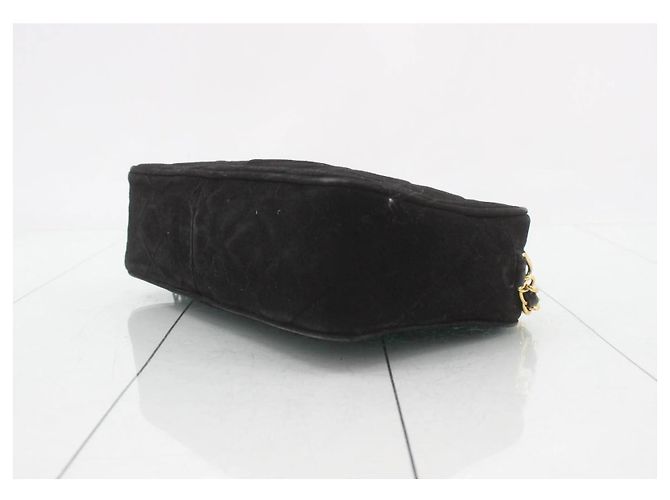 Borsa a tracolla Chanel in camoscio nero con catena dorata - vista 4