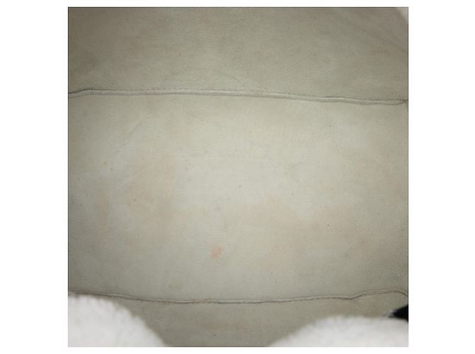 Tote Sac cabas Prada en shearling blanc avec logo - vue 4