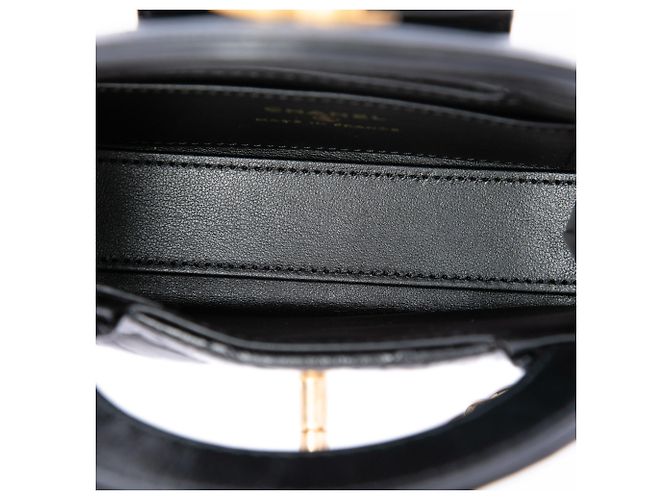 Borsa Chanel Kelly Shopper Nano in pelle di vitello invecchiata nera - vista 4
