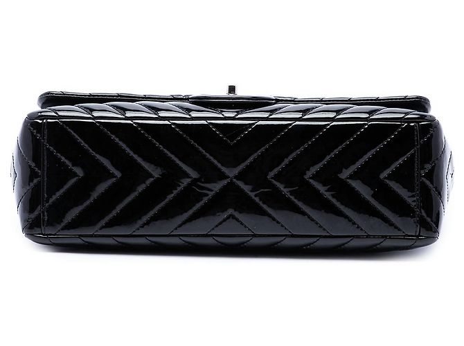 Chanel Black Jumbo Classic Chevron Patent Double Flap - vista 3