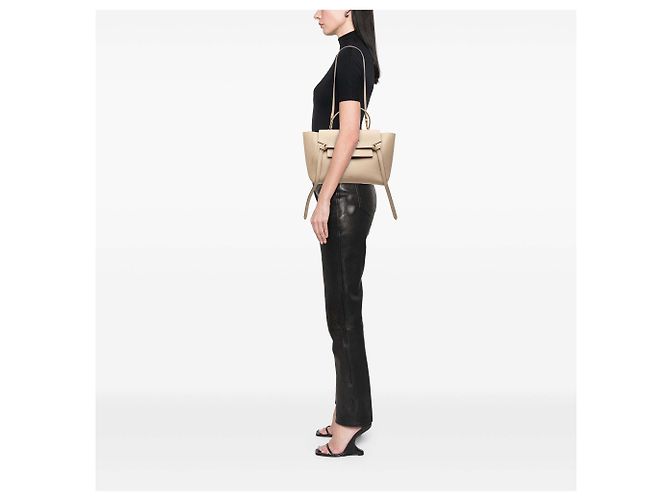 Belt Bag Céline Celine Mini Bolsa Cinto em Pele de Bezerro Grão Beige - vista 7