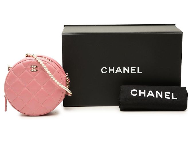 Chanel runde Clutch aus rosa gestepptem Lammleder mit Perlen und Kette - Ansicht 7