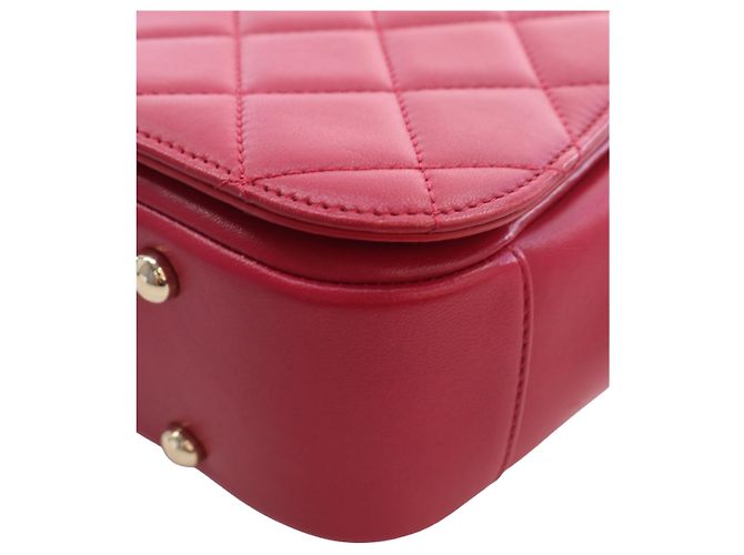 Chanel Red Small Quilted Lambskin Carry Chic Flap - Ansicht 10