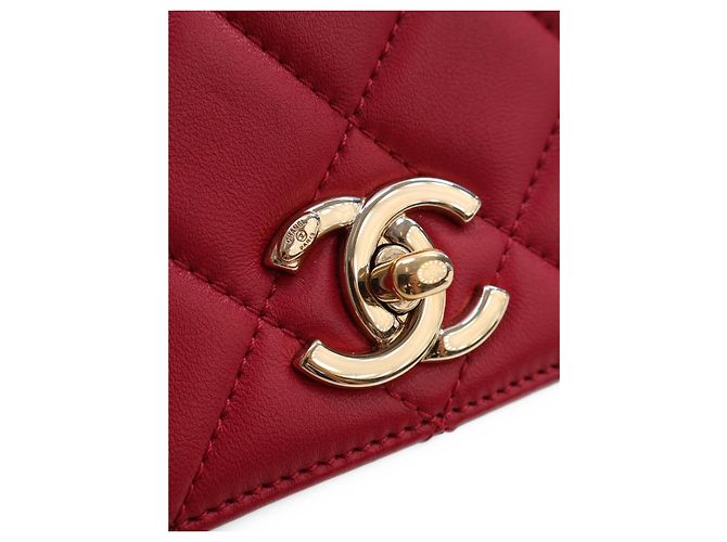 Chanel Red Small Quilted Lambskin Carry Chic Flap - Ansicht 4