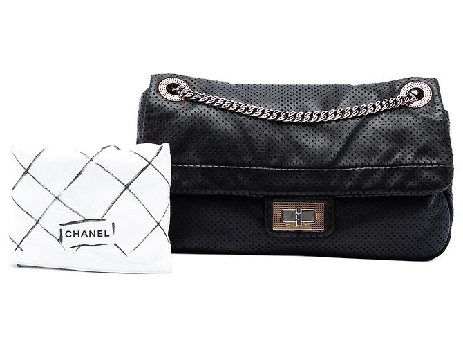 Chanel Black Medium Perforated Calfskin Reissue 2.55 Drill Flap - Ansicht 7