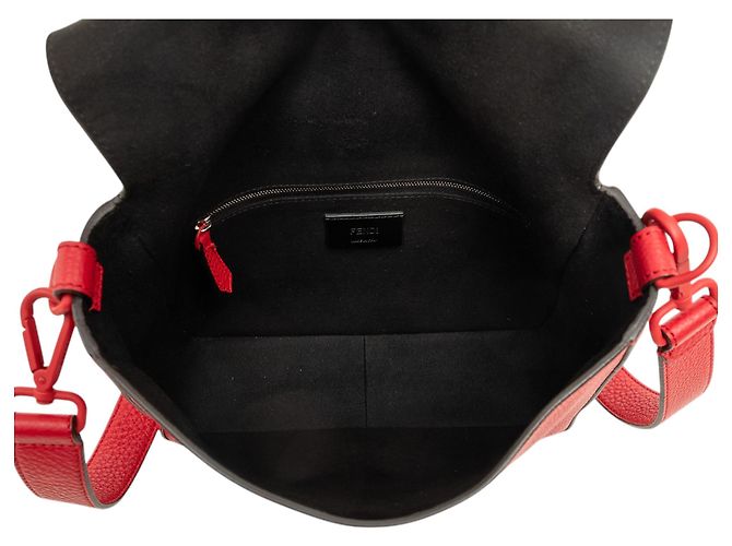 Bolsa Messenger Baguette Fendi em couro vermelho tamanho Medium - vista 4