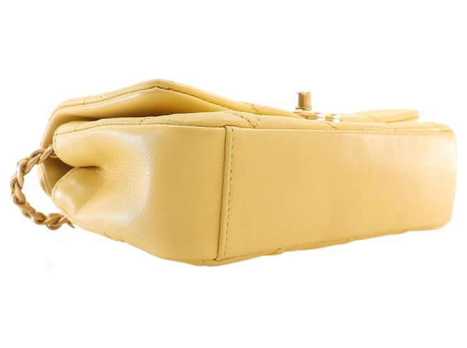 Chanel Yellow Small Quilted Lambskin Chain More Flap - vista 12