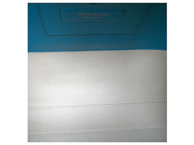 Borsa Antigona Soft Givenchy Blue Medium in pelle di vitello - vista 4