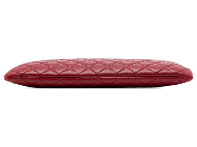 Chanel Clutch O Case Grande in Pelle d'Agnello Matelassé Rossa - vista 3