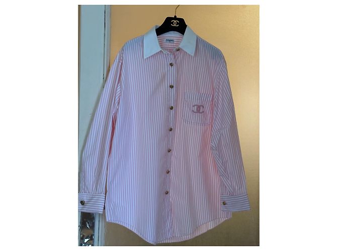 Chanel Rosa-weiß gestreiftes Baumwollhemd mit CC-Logo - Ansicht 10