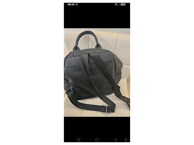 Valentino Zaino in pelle nera con logo cuore - vista 4