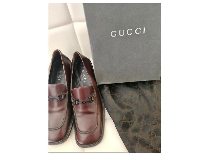 Gucci Mocassini Horsebit in pelle bordeaux - vista 2