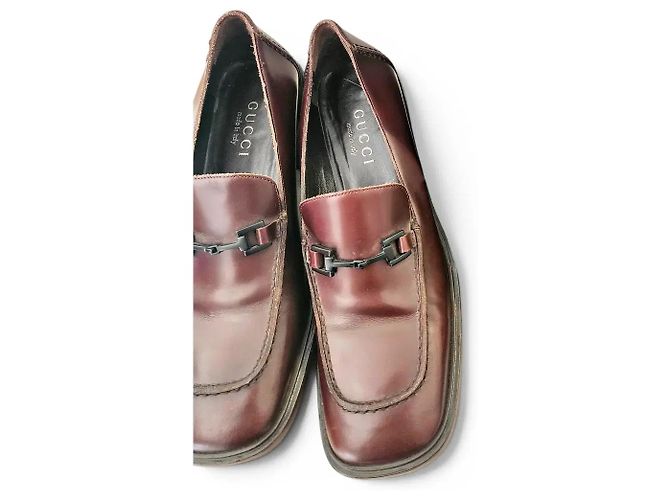 Gucci Mocassini Horsebit in pelle bordeaux - vista 3