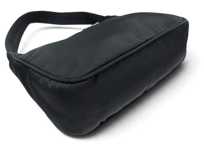 BORSA A MANO PRADA RE-EDITION 2000 1NE515RDH0 TELESCOPIO NYLON NERO MINI HOBO BAG - vista 3