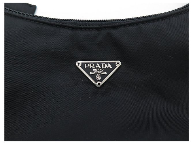 BORSA A MANO PRADA RE-EDITION 2000 1NE515RDH0 TELESCOPIO NYLON NERO MINI HOBO BAG - vista 9