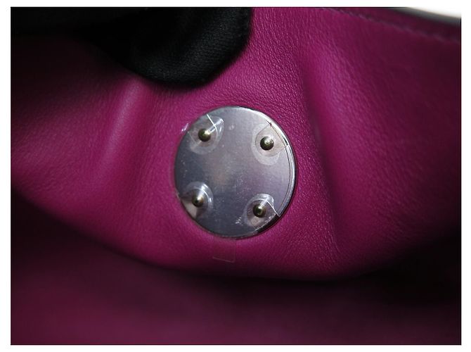 Hermès NUOVO BORSA HERMES LINDY 26 PM PELLE SWIFT BLEU ANCRE DARK BLUE - vista 15