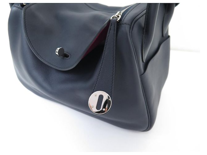 Hermès NUOVO BORSA HERMES LINDY 26 PM PELLE SWIFT BLEU ANCRE DARK BLUE - vista 7