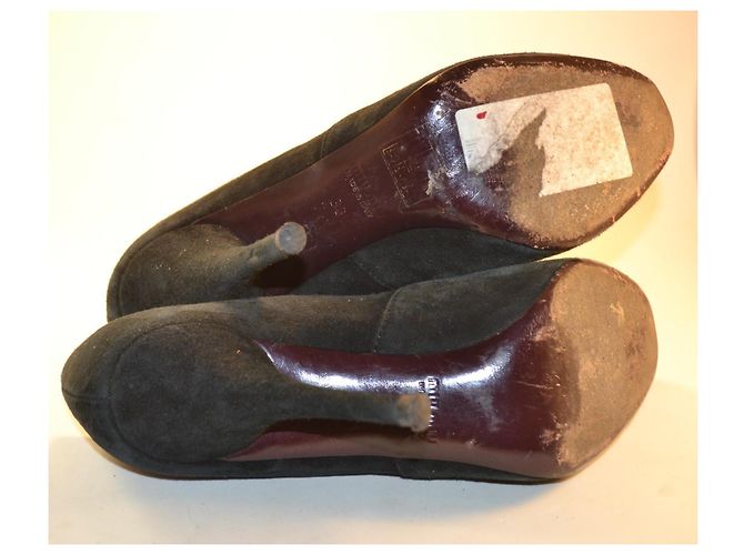 Miu Miu Schwarze Wildleder Stiefeletten mit Stiletto-Absatz - Ansicht 6