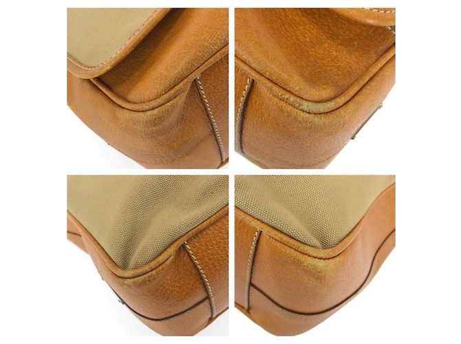 Bolsa de Ombro Prada em Lona e Couro - vista 3