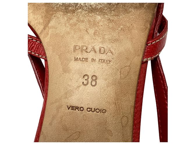 Sandali slingback con tacco kitten Prada in pelle burgundy - vista 11