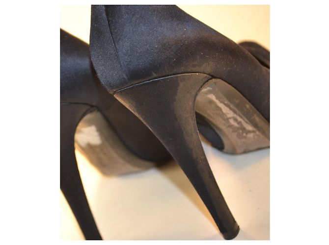 Salvatore Ferragamo Décolleté in Seta Nere - vista 5