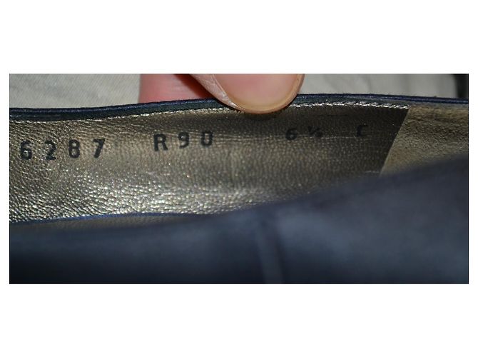 Salvatore Ferragamo Décolleté in Seta Nere - vista 9