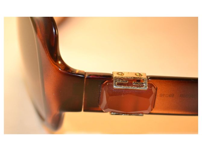 Fendi FS5036R Sonnenbrille Schildpatt-Acetat - Ansicht 4