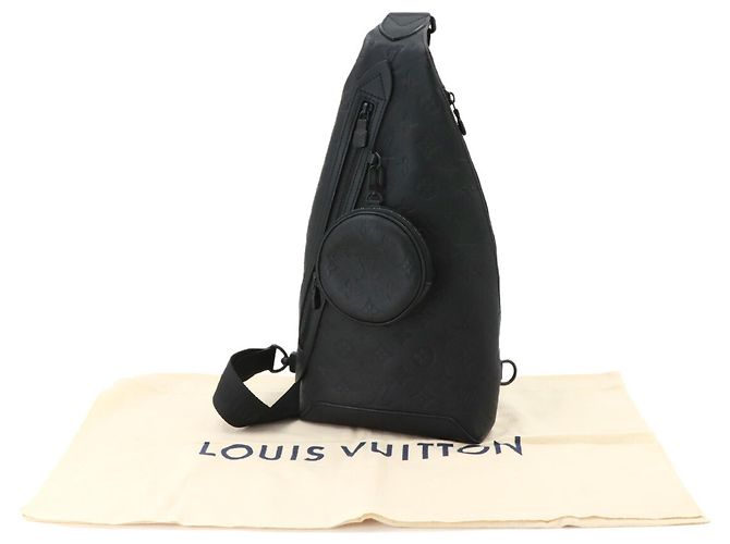 Bolsa Duo Sling Monogram Shadow Louis Vuitton - vista 2