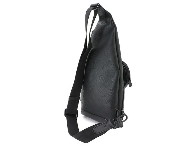 Bolsa Duo Sling Monogram Shadow Louis Vuitton - vista 4