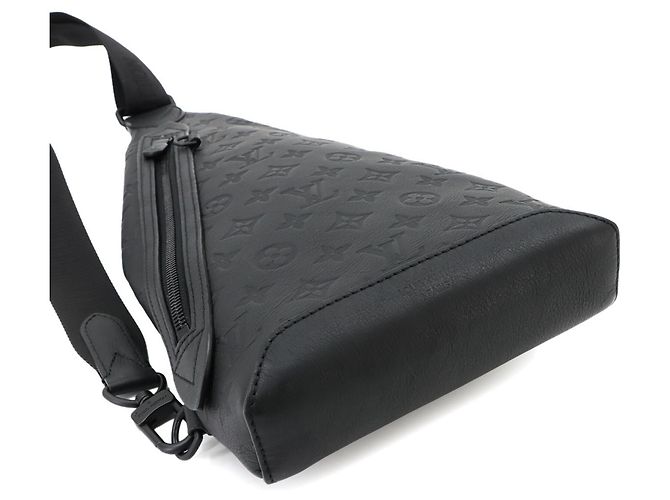Bolsa Duo Sling Monogram Shadow Louis Vuitton - vista 5