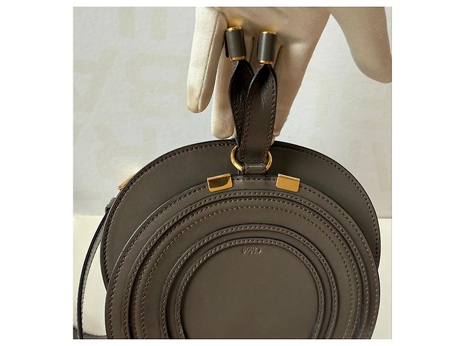 Chloé Chloe Marcie Schultertasche aus grauem Leder - Ansicht 10