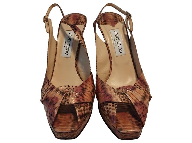 Scarpins Peep-Toe Jimmy Choo em Python Rosa Natural - vista 4