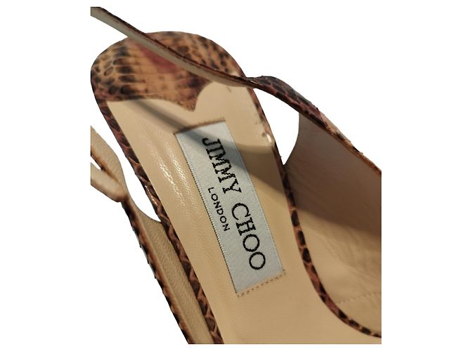 Scarpins Peep-Toe Jimmy Choo em Python Rosa Natural - vista 9