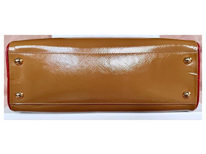 Prada Pyramid Saffiano Vernic Caramel+Bian Handtasche - Ansicht 5