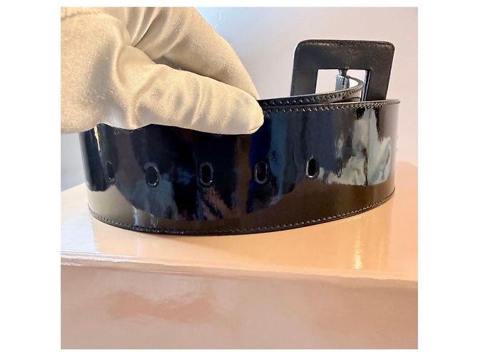Dior Silhouette Belt by John Galliano
Black patent leather model - view 10