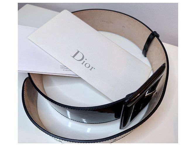 Dior Silhouette Belt by John Galliano
Black patent leather model - view 12
