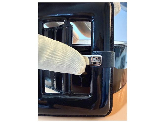 Dior Silhouette Belt by John Galliano
Black patent leather model - view 5
