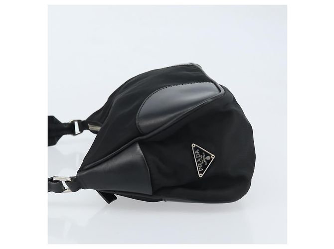 Bolsa de ombro Prada em nylon e couro preto - vista 4