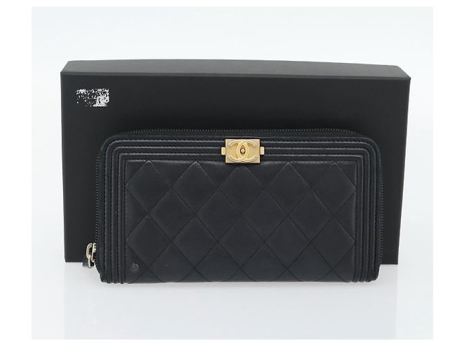 Chanel Boy Geldbörse Schwarz Lammleder - Ansicht 12