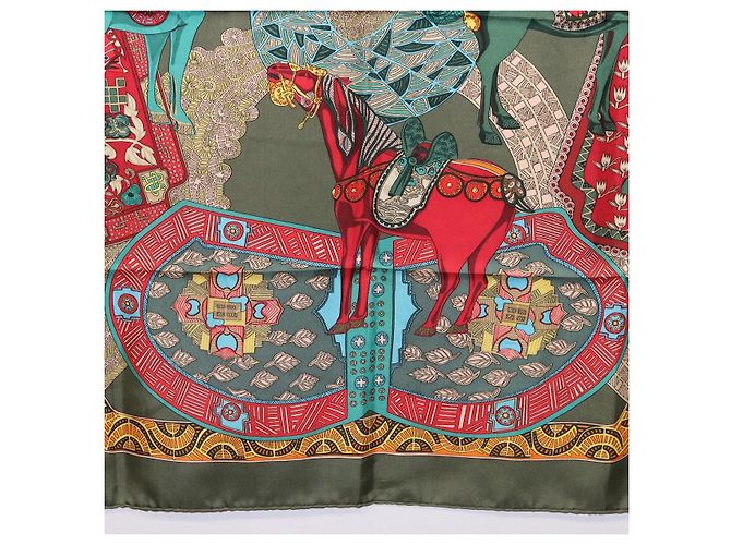 Hermès Carré 90 Art des Steppes Seta Khaki - vista 9