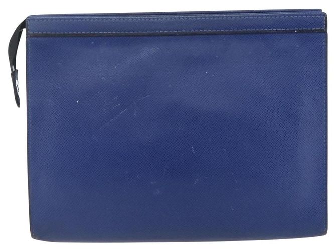Louis Vuitton Taiga Pochette Voyage MM - Blu - vista 2